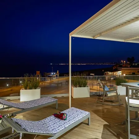 Holiday home Isulatravel-house On The *